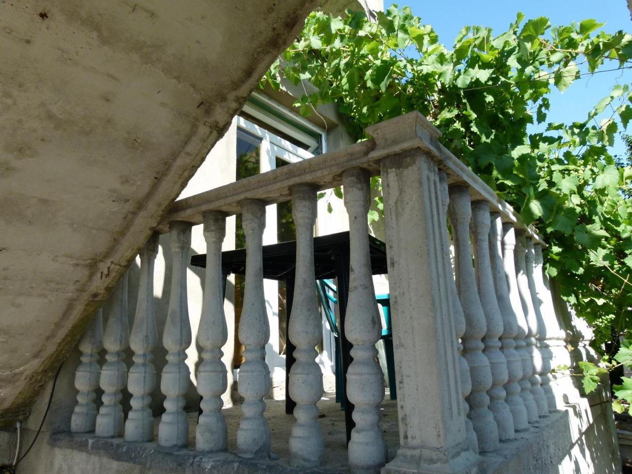 Why Me Eco-Friendly Hostel Τυφλίδα Εξωτερικό φωτογραφία